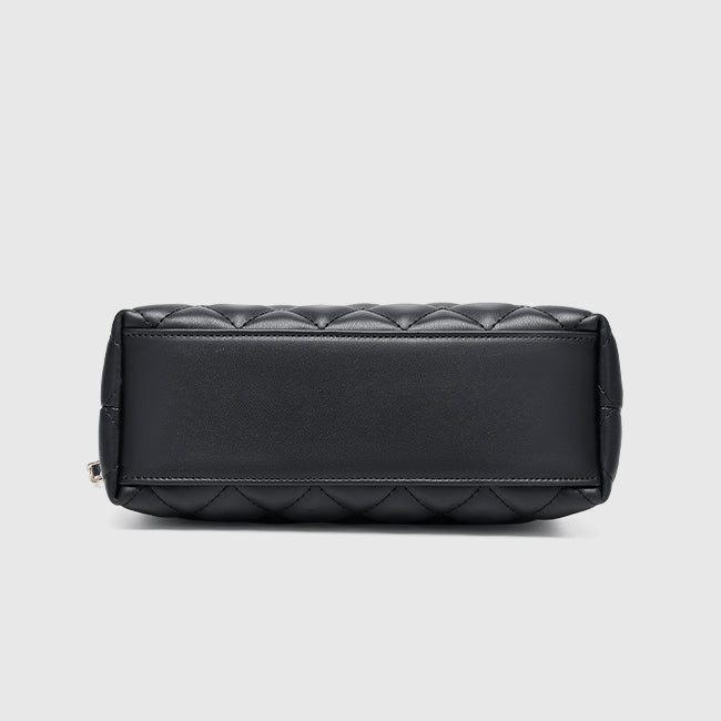 elegant-quilted-chain-bag-4