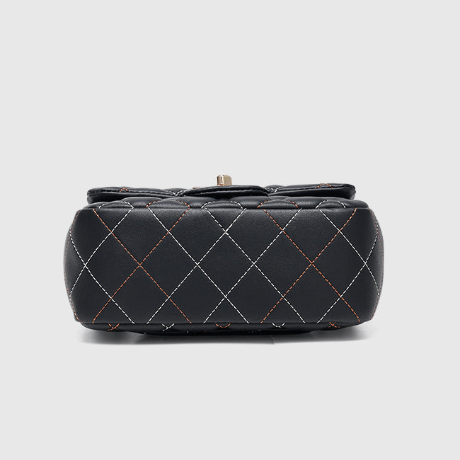 original-design-diamond-chain-crossbody-bag-5