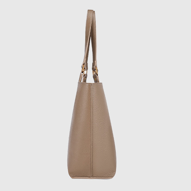 simple-lychee-pattern-tote-bag-large-capacity-commuter-bag-3