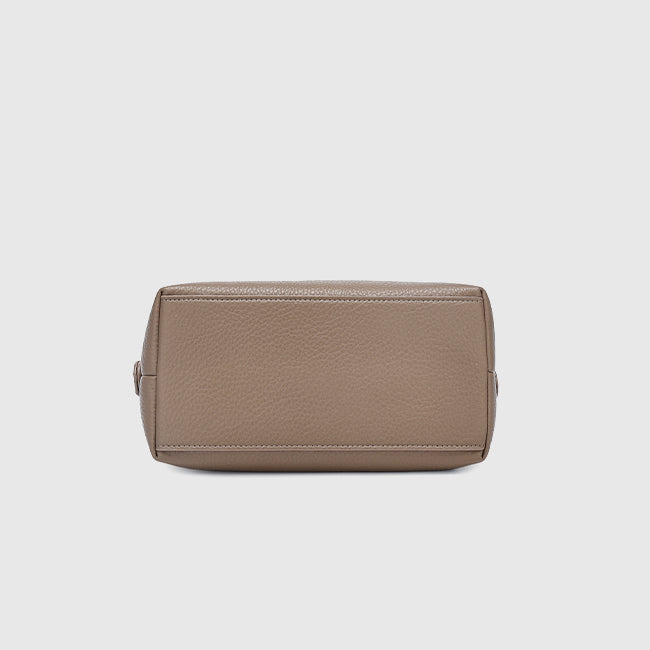 high-quality-woven-underarm-bag-for-women-commuter-shoulder-bag-4